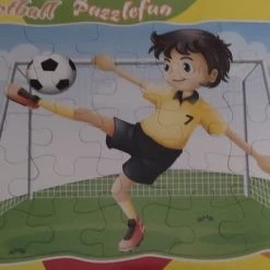 Geen Merknaam Set Van 3 Enkele Puzzels 25 Stukjes Ca 35x27 Cm Voetbal Bos En Strand