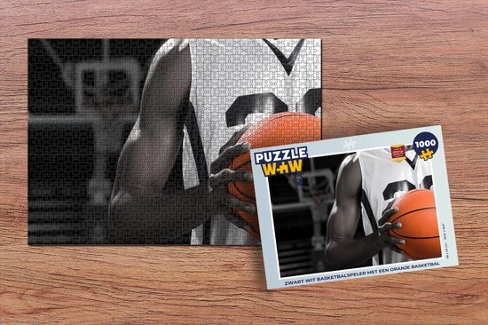 PuzzleWow Puzzel Zwart Wit Basketbalspeler Met Een Oranje Basketbal - Legpuzzel - Puzzel 1000 Stukjes Volwassenen - Sinterklaas Cadeautjes - Sinterklaas Voor Grote Kinderen 2 PuzzleWow Puzzel Zwart Wit Basketbalspeler Met Een Oranje Basketbal - Legpuzzel - Puzzel 1000 Stukjes Volwassenen - Sinterklaas Cadeautjes - Sinterklaas Voor Grote Kinderen - Afbeelding 2