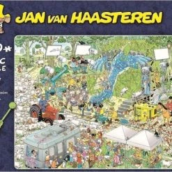 Jumbo Jan Van Haasteren Puzzelbundel - 3 Stuks - De Sluizen 1000 Stukjes & De Oase 1500 Stukjes & De Filmset 1000 Stukjes -Puzzels Verkoop 550x407 2