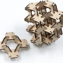 Menu Design Meuq Design Triangulus - 3D Puzzel - Geometrisch - Hout Naturel - S 16 Menu Design Meuq Design Triangulus - 3D Puzzel - Geometrisch - Hout Naturel - S -Puzzels Verkoop 550x432