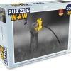 PuzzleWow Puzzel Zwart/Witte Foto Van Een Eekhoorn Die Aan Een Bloem Ruikt Van Fotograaf Dick Van Duijn - Legpuzzel - Puzzel 500 Stukjes - Sinterklaas Cadeautjes - Sinterklaas Voor Grote Kinderen