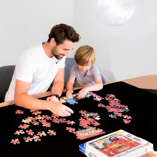 Puzzlup 3000 - XXL Puzzelmat Neopreen - Zelfsluitend En Antislip - Portapuzzle Met Luxe Opbergtube - Tot En Met 3000 Stukjes - 95 X 150 Cm 11 Puzzlup 3000 - XXL Puzzelmat Neopreen - Zelfsluitend En Antislip - Portapuzzle Met Luxe Opbergtube - Tot En Met 3000 Stukjes - 95 X 150 Cm - Afbeelding 11
