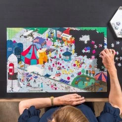 Puzzlup 3000 - XXL Puzzelmat Neopreen - Zelfsluitend En Antislip - Portapuzzle Met Luxe Opbergtube - Tot En Met 3000 Stukjes - 95 X 150 Cm 24 Puzzlup 3000 - XXL Puzzelmat Neopreen - Zelfsluitend En Antislip - Portapuzzle Met Luxe Opbergtube - Tot En Met 3000 Stukjes - 95 X 150 Cm -Puzzels Verkoop 550x550 71